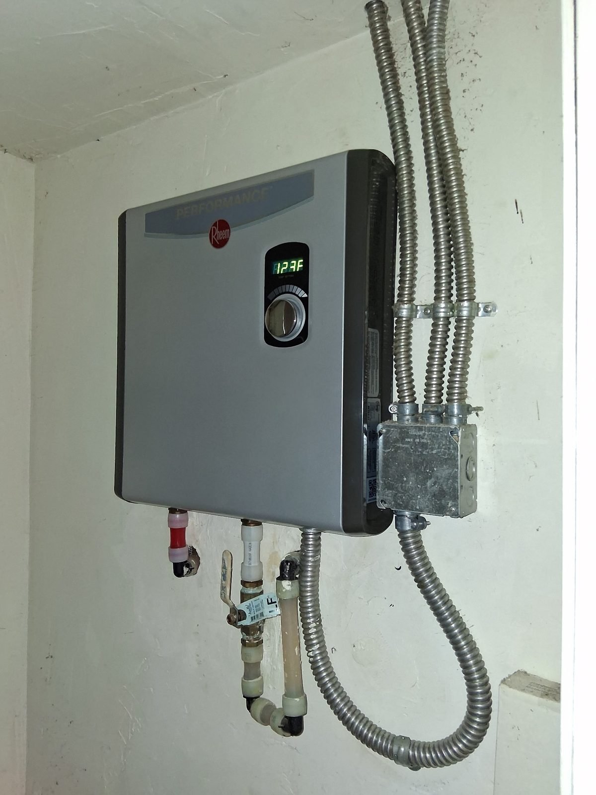 Rheem tankless water heater installation by Trade Pro Services